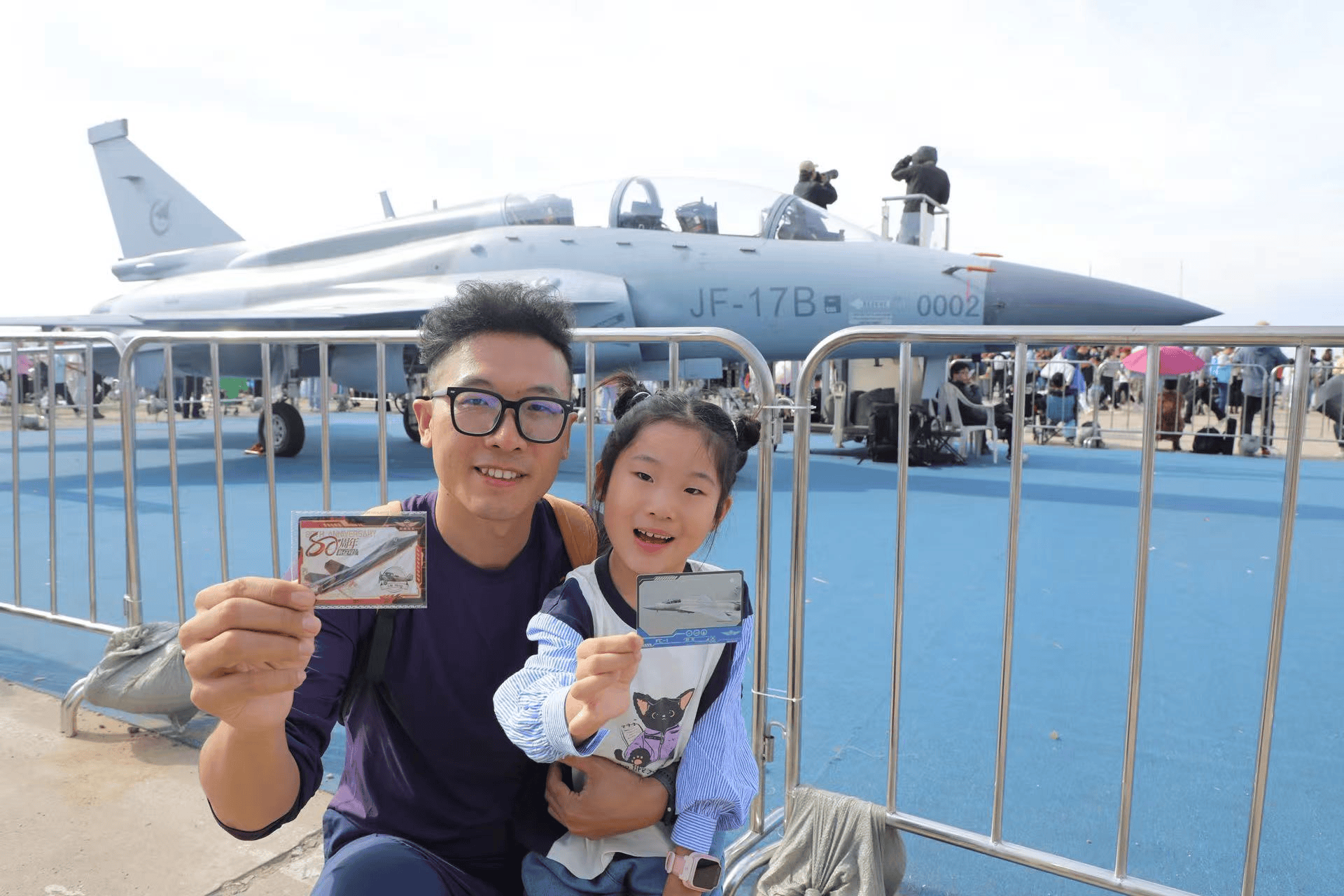 世代“社交货币”背后的文化新消费引擎开元棋牌app卡牌经济崛起：解锁Z(图2)